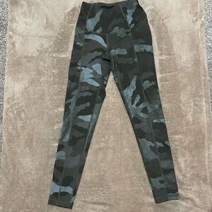 The North Face Women’s XS leggings